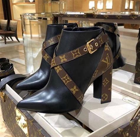 replica designer shoes louis vuitton|louis vuitton boots dupe.